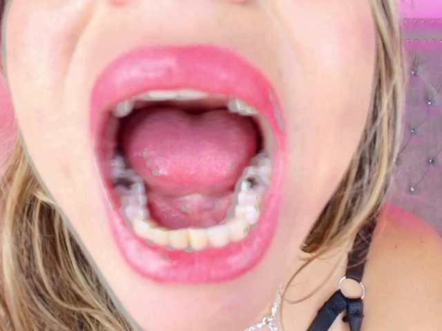 Lia-adams's BongaCams show and profile