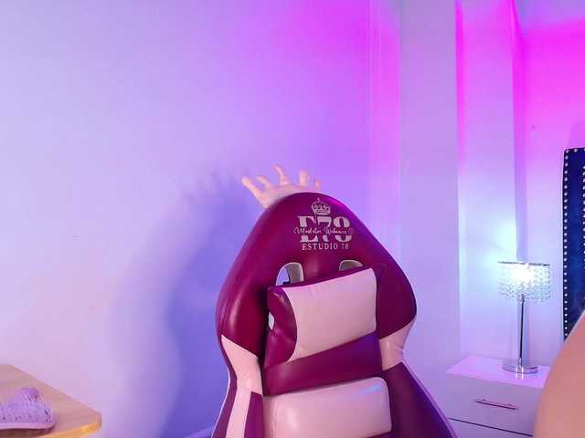 Lia-adams live cam on BongaCams