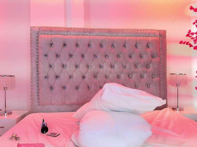 Lia-adams live cam on BongaCams