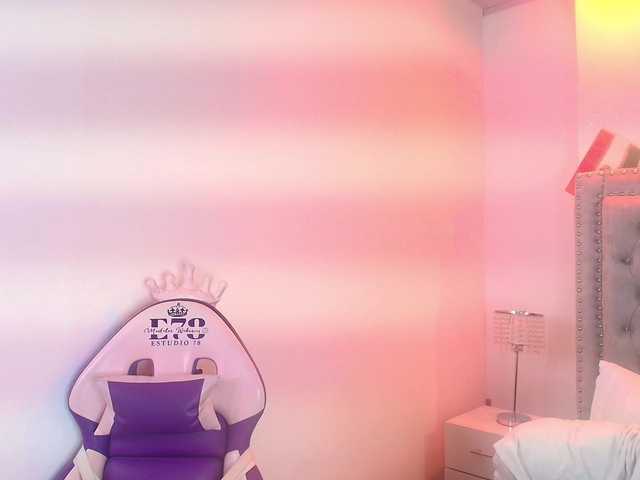 Lia-adams live cam on BongaCams
