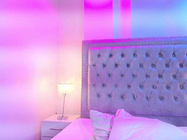 Lia-adams's BongaCams show and profile