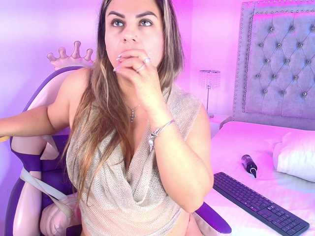 Lia-adams live cam on BongaCams