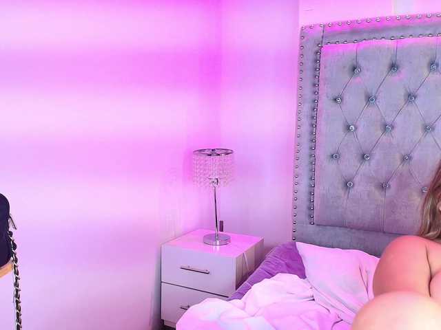 Lia-adams live cam on BongaCams