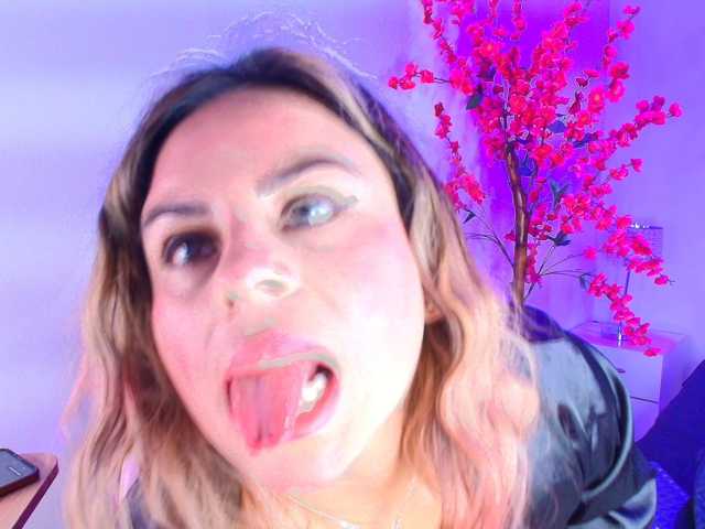 Lia-adams live cam on BongaCams