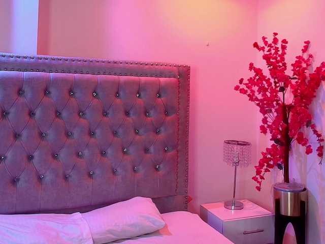 Lia-adams's BongaCams show and profile