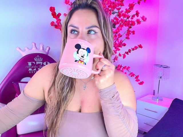 Lia-adams live cam on BongaCams
