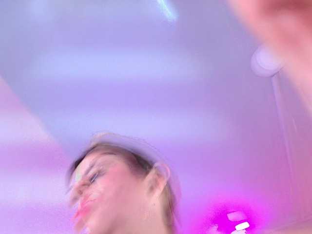 Lia-adams live cam on BongaCams