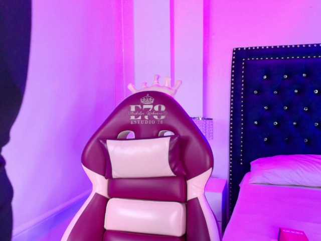 Lia-adams live cam on BongaCams