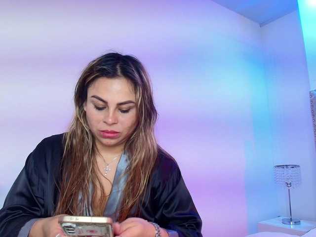 Lia-adams's BongaCams show and profile