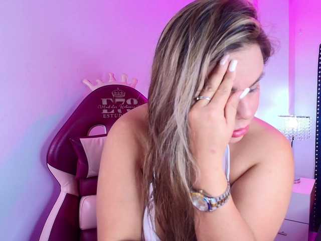 Lia-adams live cam on BongaCams
