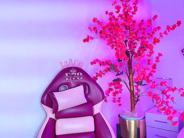 Lia-adams live cam on BongaCams