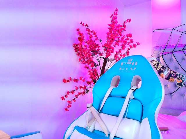 Lia-adams live cam on BongaCams