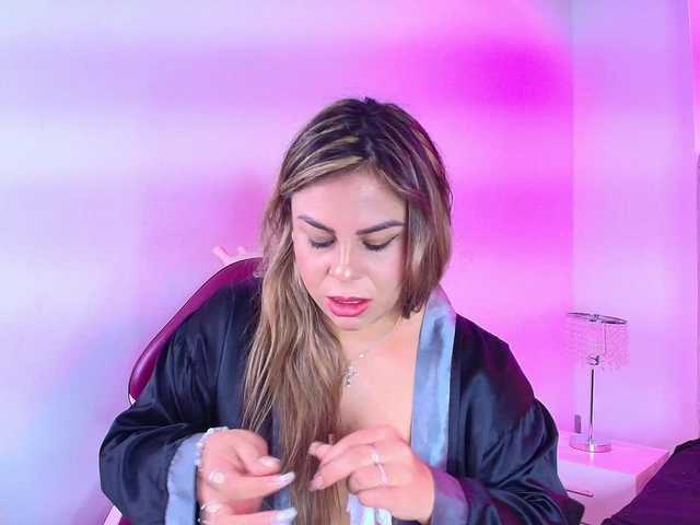 Lia-adams live cam on BongaCams