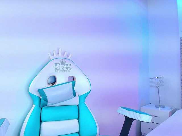 Lia-adams live cam on BongaCams