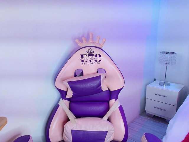 Lia-adams live cam on BongaCams