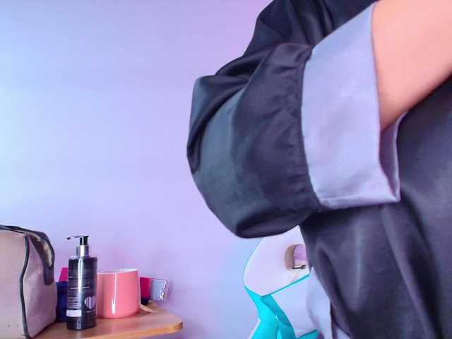 Lia-adams live webcam show