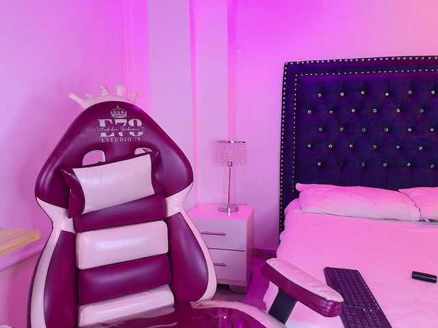 Lia-adams live cam on BongaCams