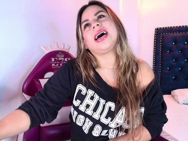 Lia-adams live cam on BongaCams