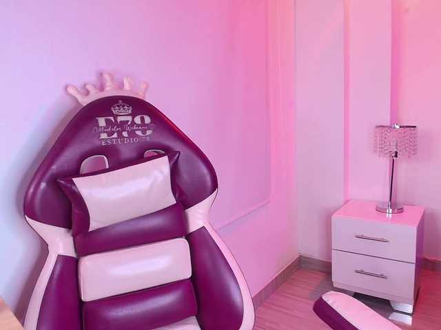 Lia-adams live cam on BongaCams