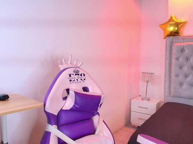 Lia-adams live cam on BongaCams