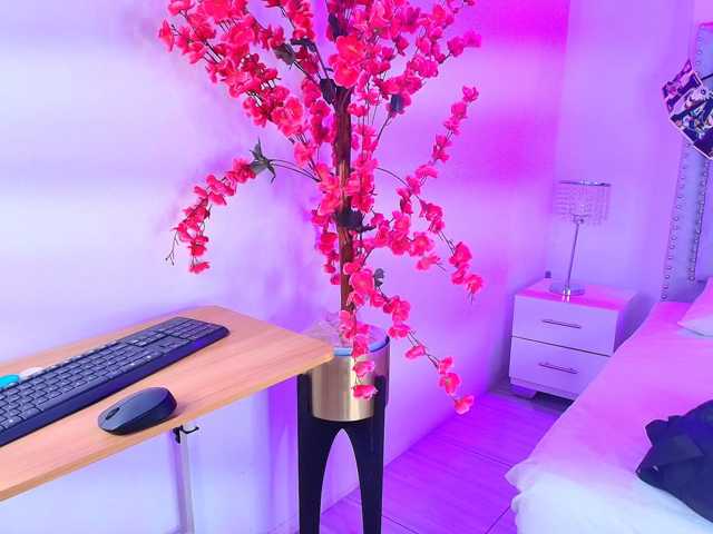 Lia-adams live cam on BongaCams