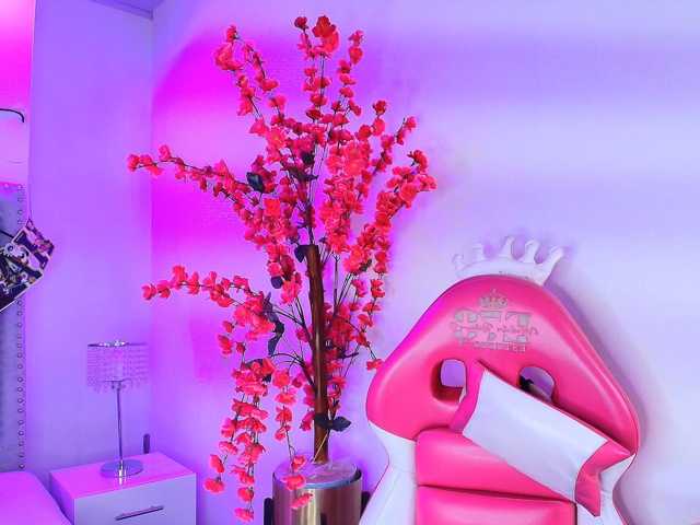 Lia-adams live cam on BongaCams
