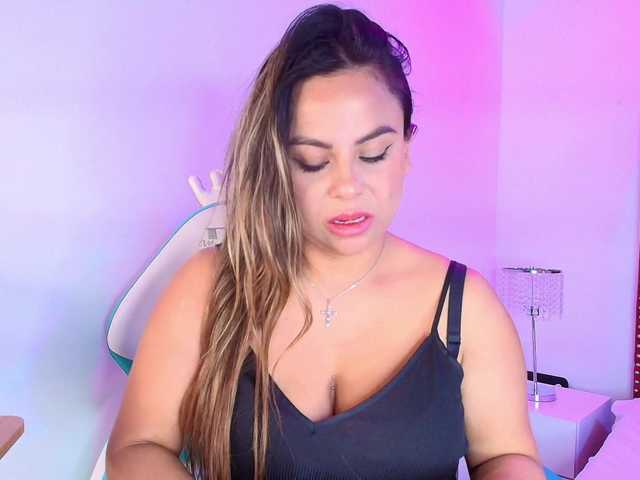 Lia-adams live cam on BongaCams