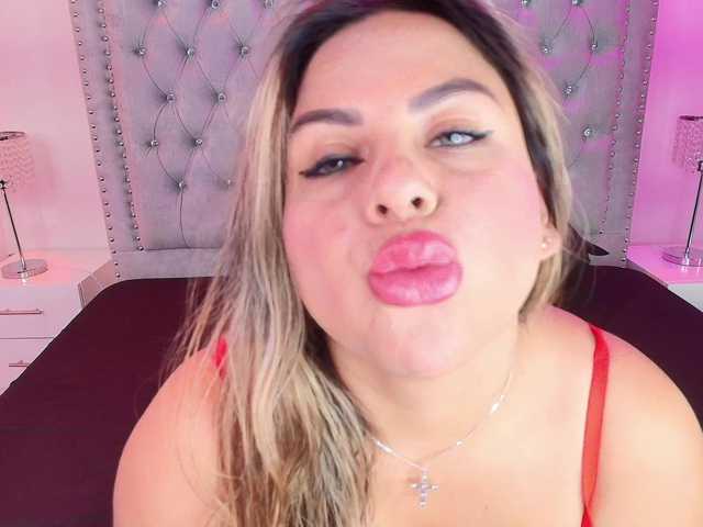 Lia-adams live cam on BongaCams