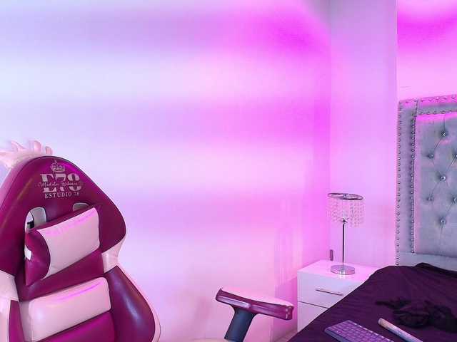 Lia-adams live cam on BongaCams
