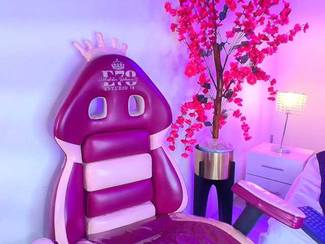 Lia-adams live cam on BongaCams