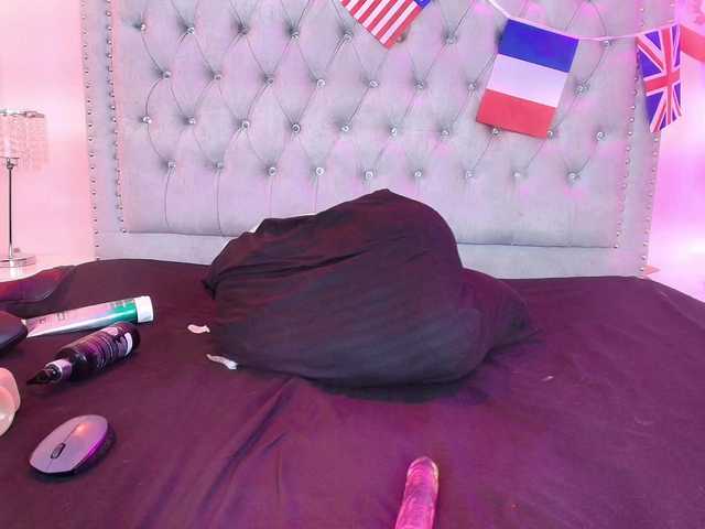 Lia-adams live cam on BongaCams