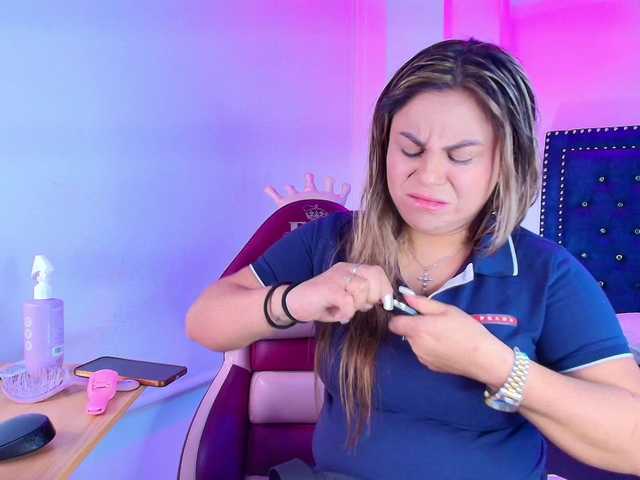 Lia-adams live cam on BongaCams