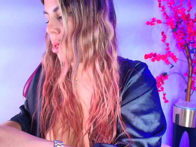 Lia-adams live cam on BongaCams