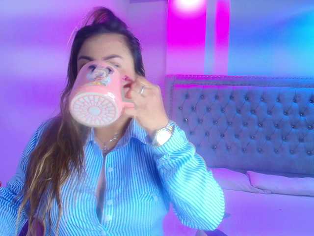 Lia-adams's BongaCams show and profile