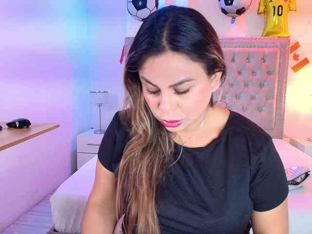 Lia-adams webcam