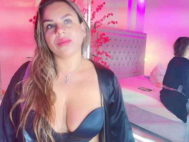 Lia-adams Live Webcam on BongaCams