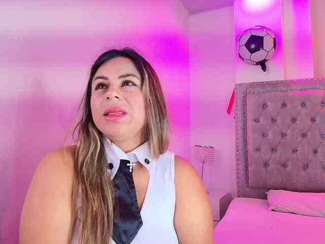 Lia-adams webcam