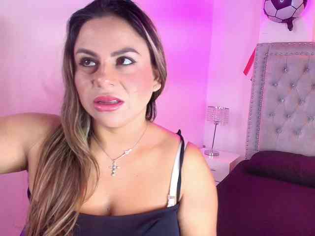 Lia-adams webcam