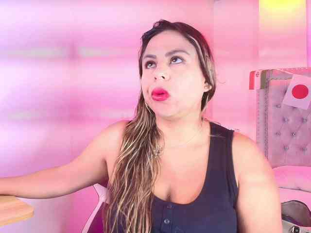 Lia-adams webcam
