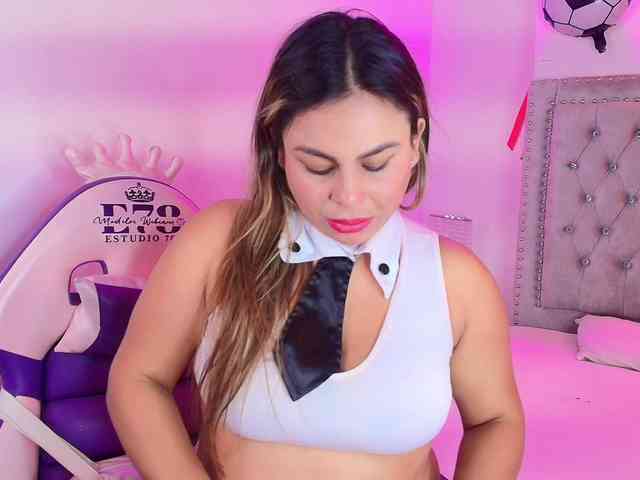 Lia-adams webcam