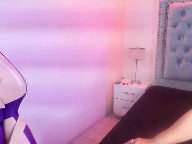 Lia-adams webcam
