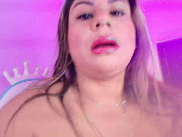 Lia-adams webcam
