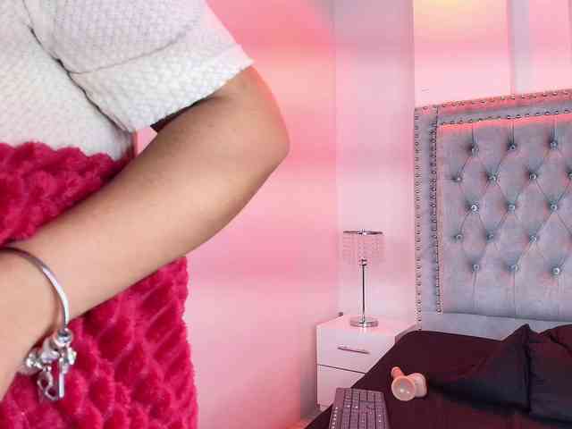 Lia-adams webcam