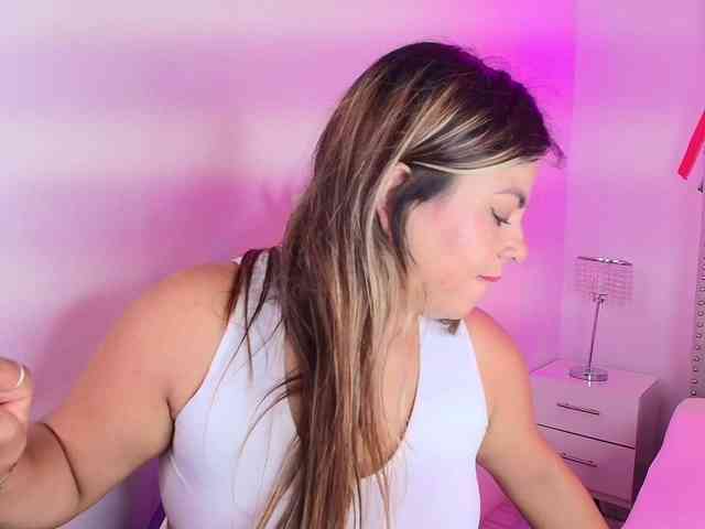 Lia-adams webcam