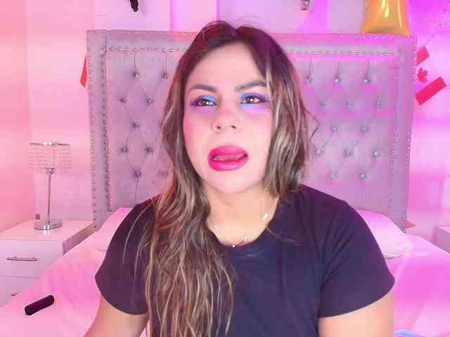 Lia-adams webcam