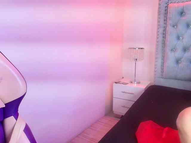 Lia-adams webcam