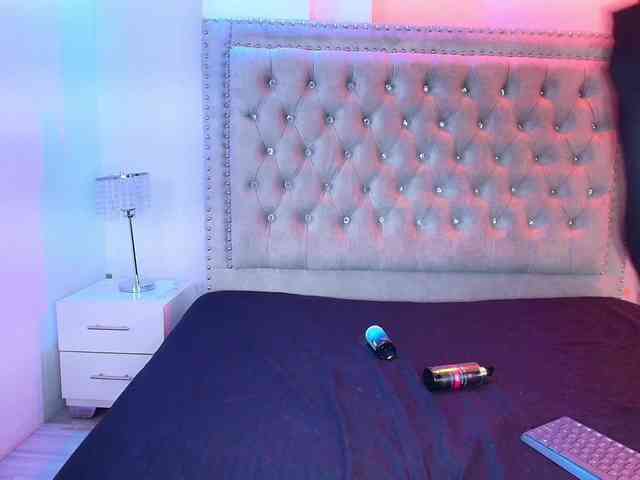 Lia-adams Live Webcam on BongaCams