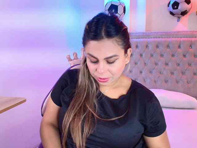 Lia-adams webcam