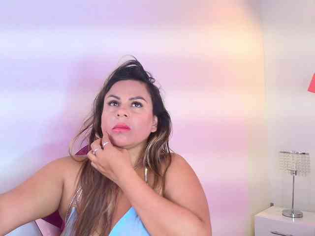 Lia-adams webcam
