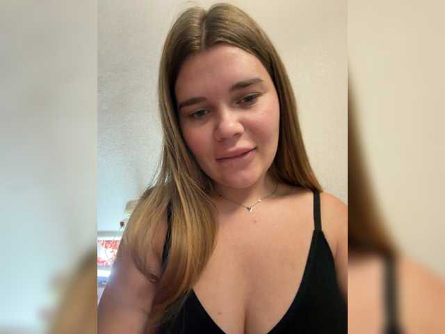 Ella12- live webcam show